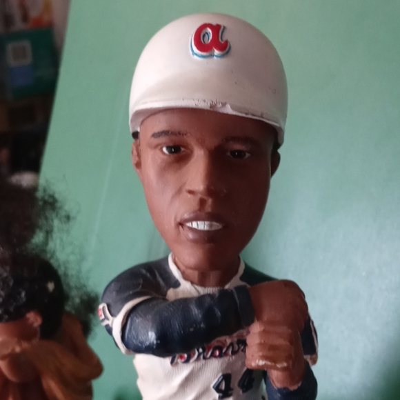 Hank Aaron bobble head